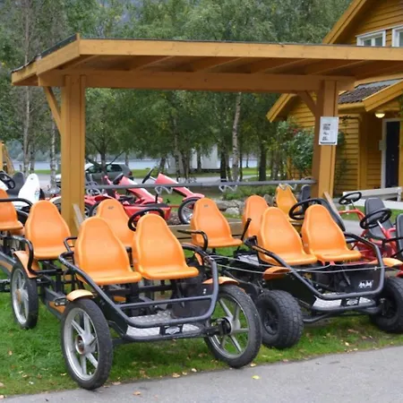 Laerdal Ferie- Og Fritidspark Лердалсёйри