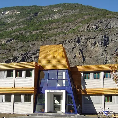 Laerdal Ferie- Og Fritidspark Лердалсёйри