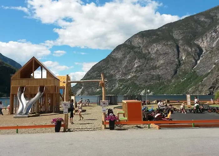 Laerdal Ferie- Og Fritidspark 3* Lærdalsøyri