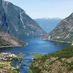 Laerdal Ferie- Og Fritidspark 3*